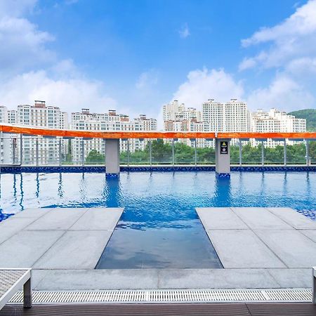 Cm Park Hotel Andong Exterior photo