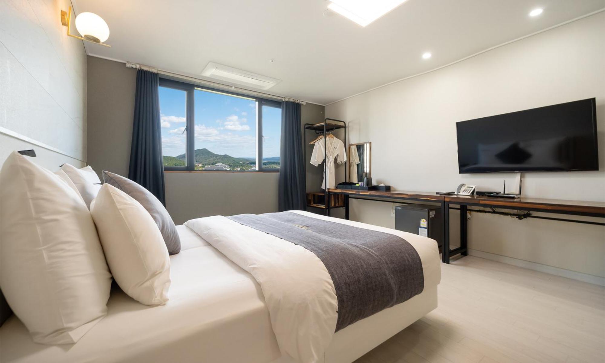 Cm Park Hotel Andong Exterior photo