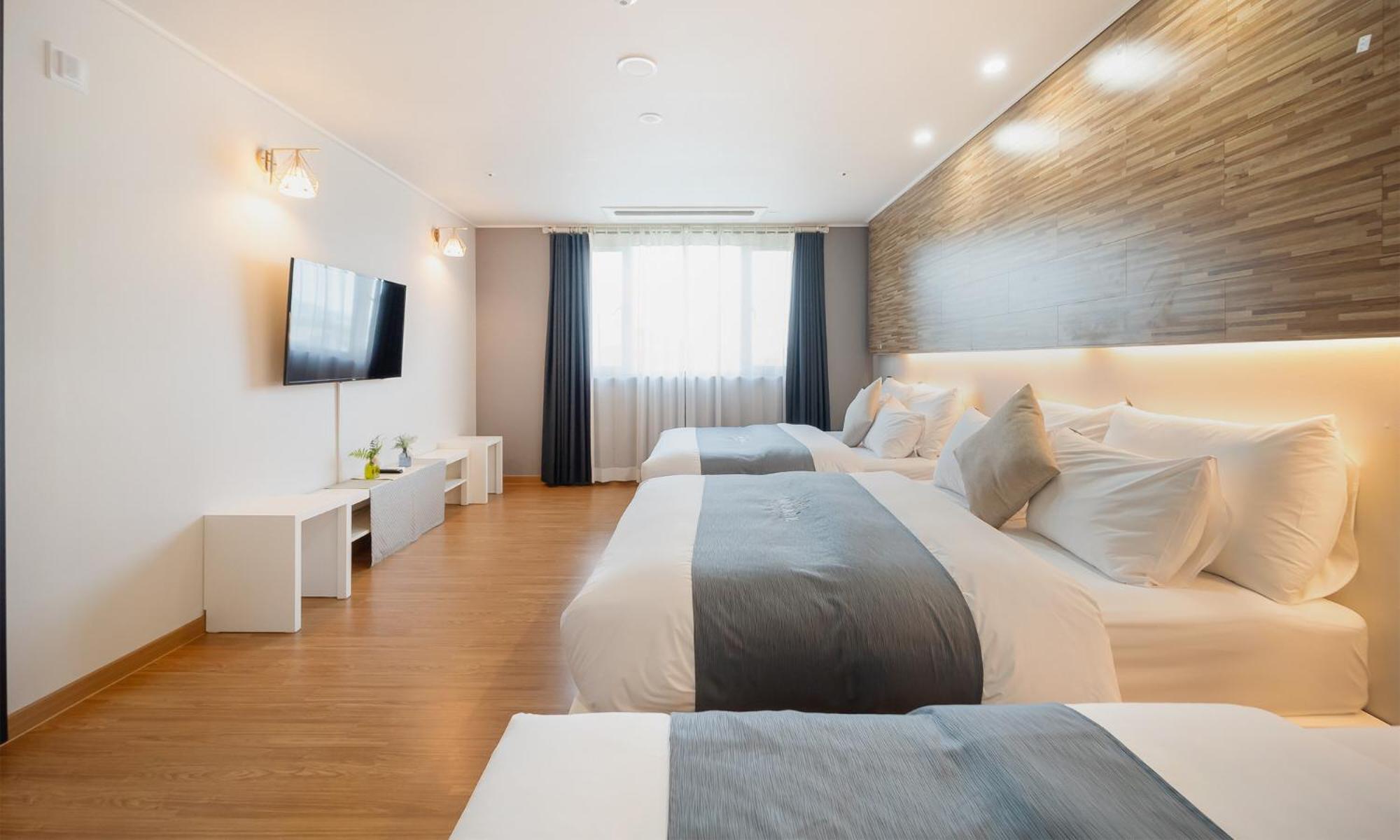 Cm Park Hotel Andong Exterior photo