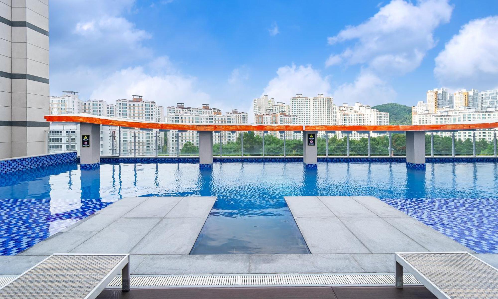 Cm Park Hotel Andong Exterior photo