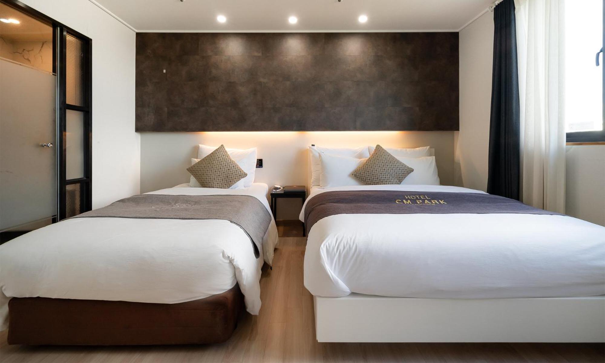 Cm Park Hotel Andong Exterior photo